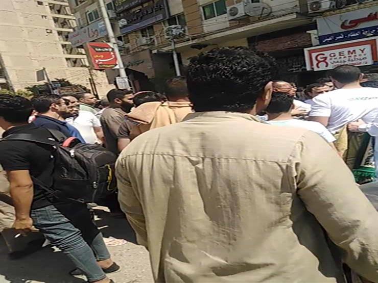 أثناء صلاة الجمعة.. ضبط لص حاول سرقة "موتوسيكل" في الفيوم - صور أثناء صلاة الجمعة.. ضبط لص حاول سرقة "موتوسيكل" في الفيوم - صور