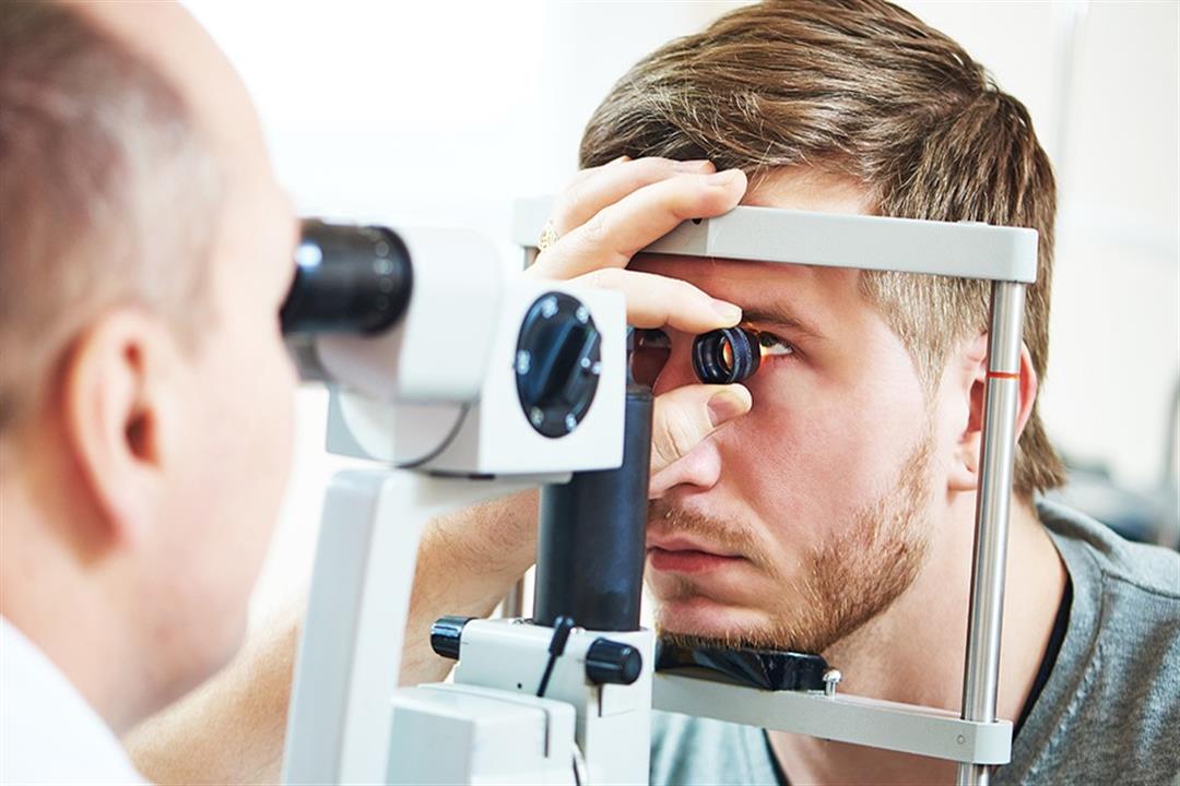 10 حالات تستدعي زيارة طبيب العيون