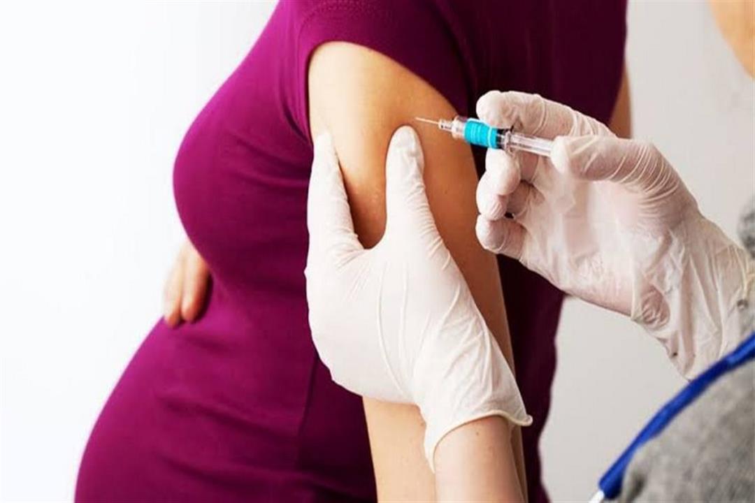 كورونا.. توصية جديدة من "CDC" للحوامل بشأن مأمونية اللقاحات