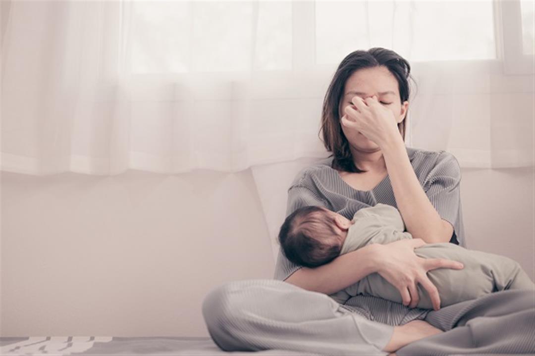صحة الأم بعد الولادة.. 6 مشكلات قد تصاب بها