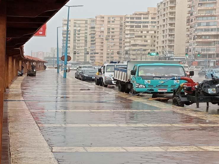 محافظ الإسكندرية: هطول أمطار غزيرة وسرعة الرياح وصلت إلى 70 كيلو متر