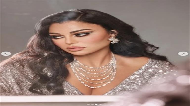 “What happened to his face?”  Haifa Wehbe worries her fans at the Riyadh concert