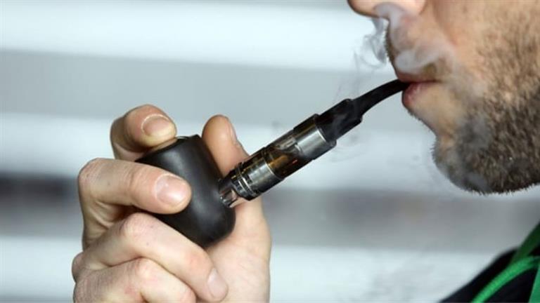 The effects of e-cigarettes and regular cigarettes on smokers … which is more dangerous