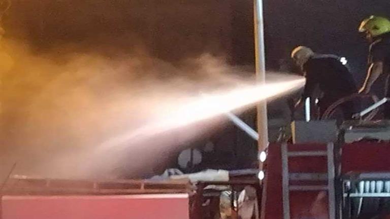 السيطرة على حريق داخل عنبر دهانات بمصنع سيارات في أكتوبر