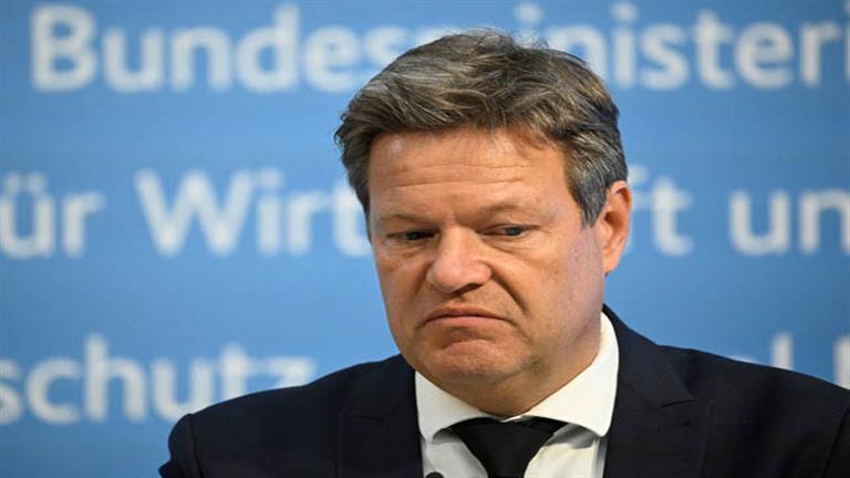 نائب المستشار الألماني يدافع عن تغيير المسار في السياسة بشأن أوكرانيا