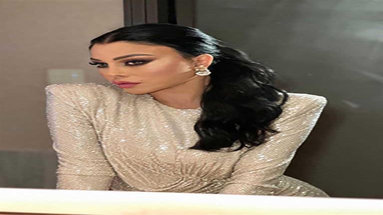 Haifa Wehbe posts new photos and comments