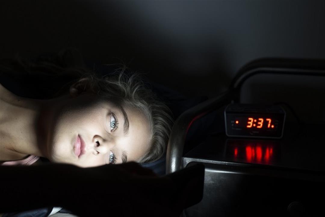 احذر قلة النوم- تهدد عينيك بمرض قد يسبب العمى