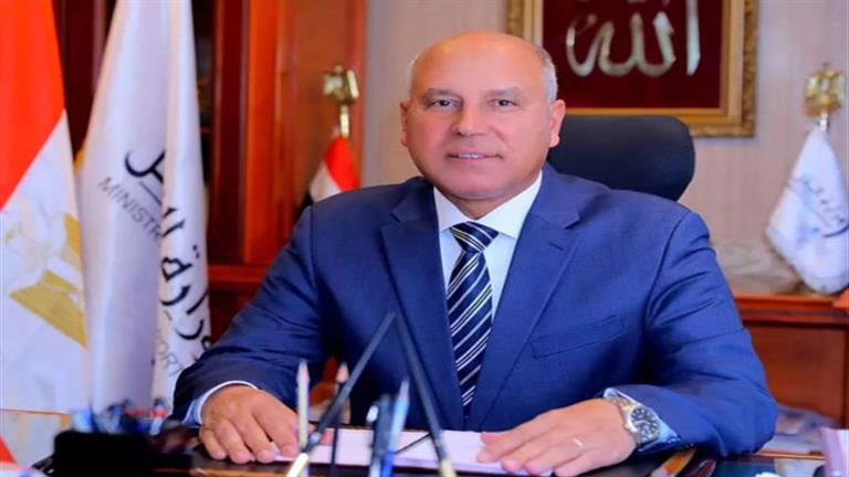 وزير النقل يشهد توقيع عقد البنية الفوقية لمحطة حاويات تحيا مصر 1 بميناء دمياط
