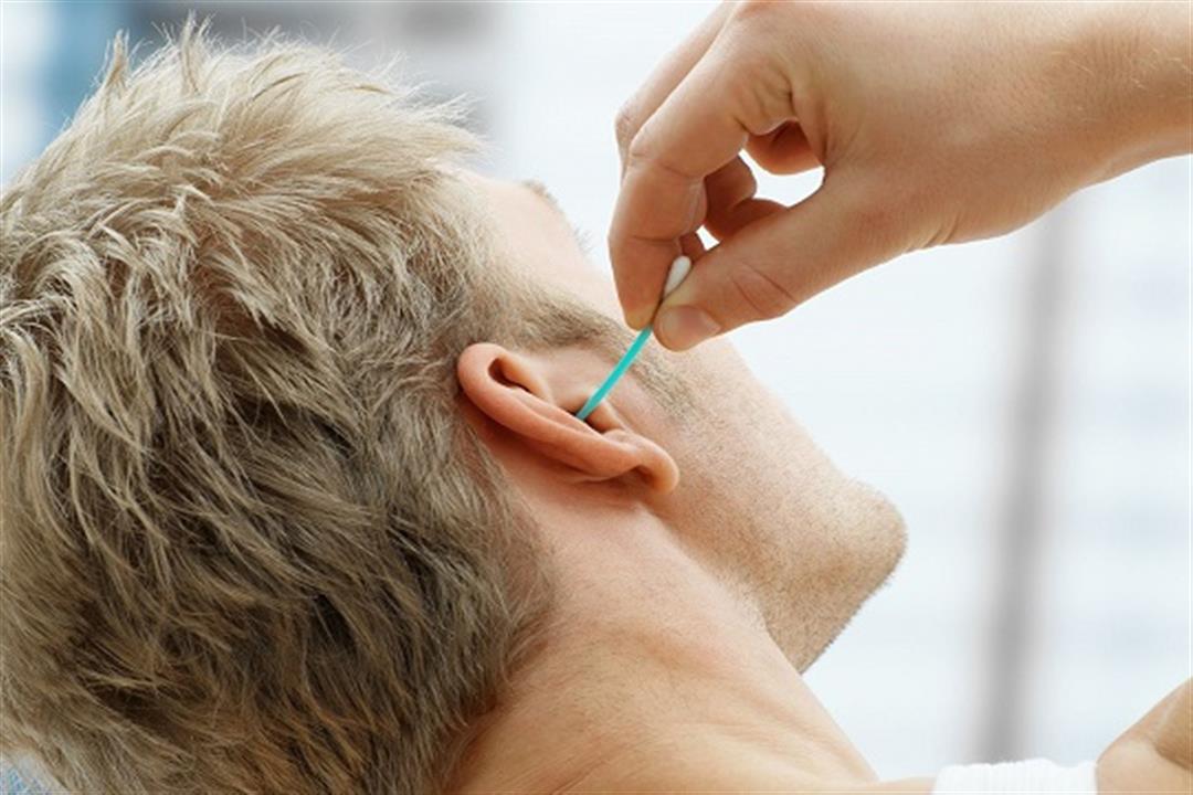 4 أسباب للتوقف عن استخدام أعواد القطن لتنظيف أذنيك