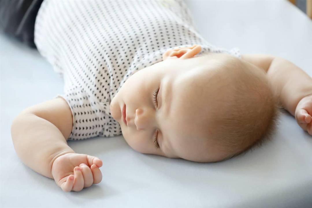 توقفي عن تصديقها.. 4 خرافات شائعة عن نوم الرضّع