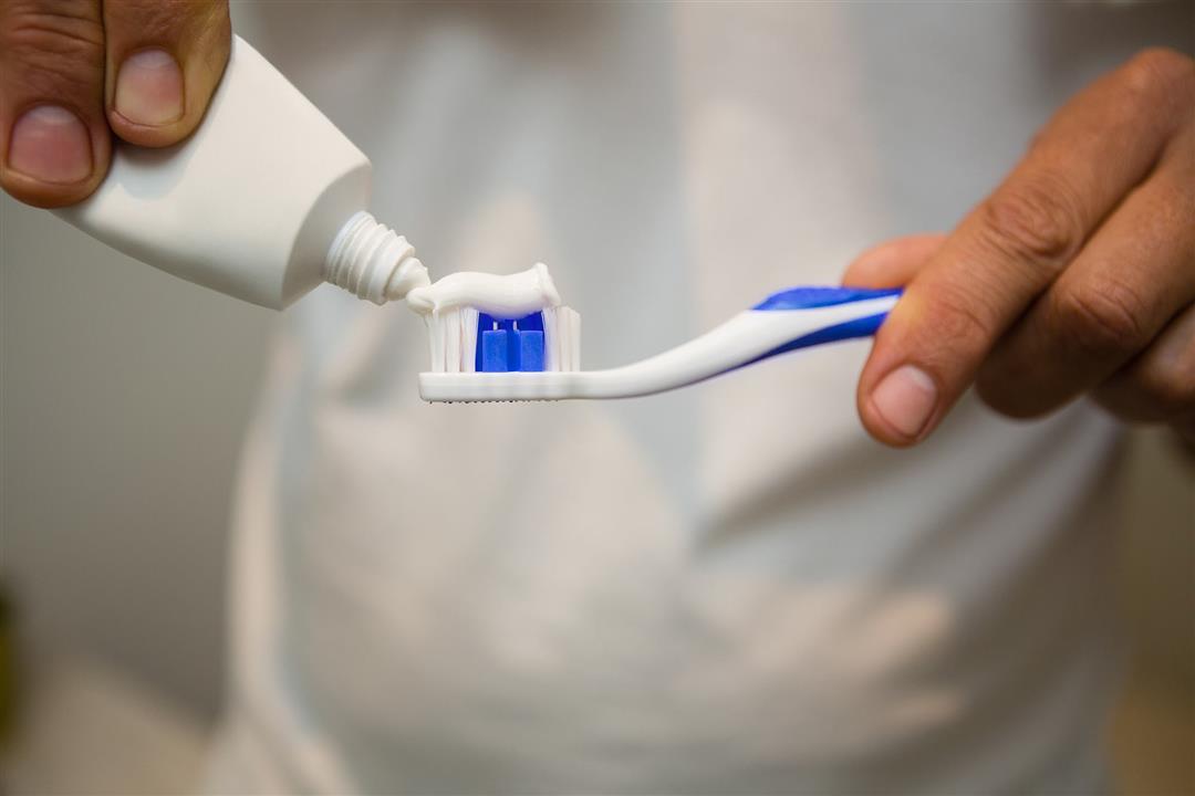 A doctor explains the fact of changing toothpaste