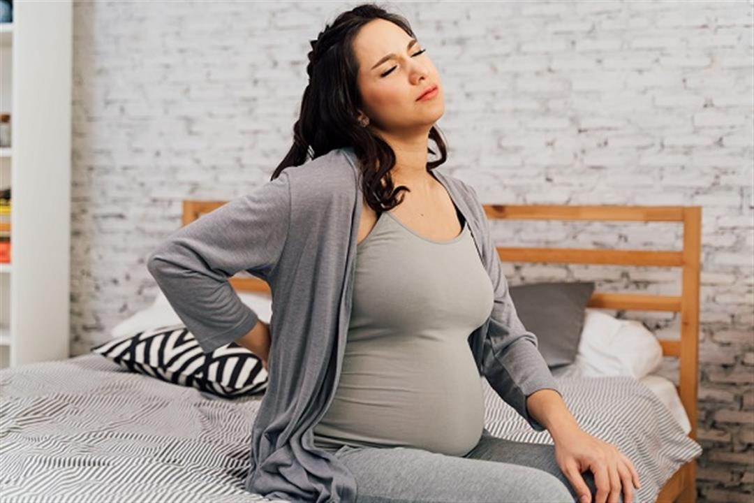 ألم الظهر أثناء الحمل- 5 أسباب للشعور به في الأشهر الأولى