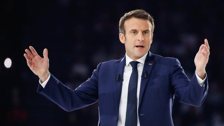 Macron et la lutte avec la gauche..qui va gagner dans le dernier tour du monde