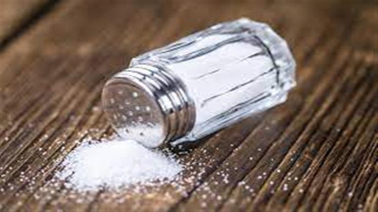 7 أضرار خطيرة للإفراط في تناول الملح- هل يسبب زيادة الوزن؟