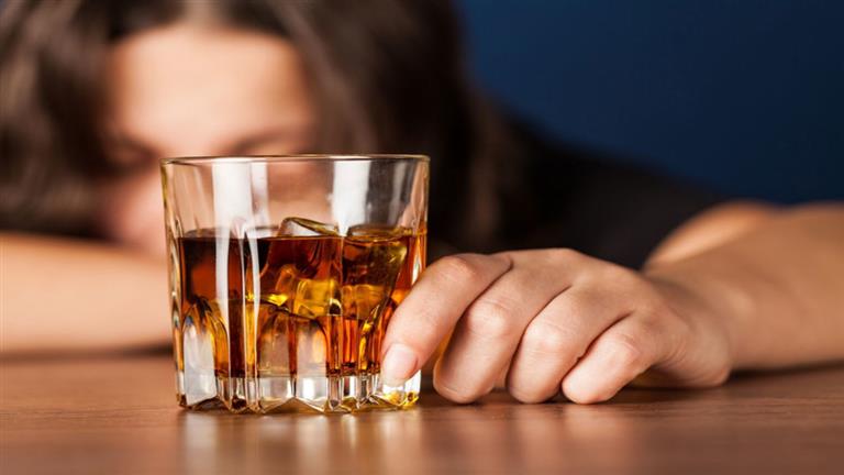 علماء: شرب الكحول يسبب تشوه دماغ الجنين