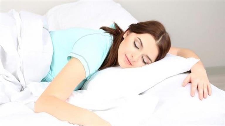أخطاء يجب تجنبها أثناء النوم في الليالي الحارة- تؤثر على صحتك