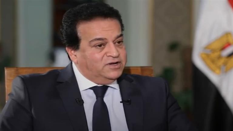 وزير التعليم العالي يكشف أسباب هجرة الأطباء المصريين| فيديو
