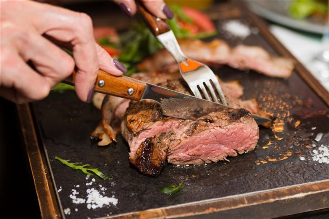 اللحوم قد تصيبك بهذا المرض- إليك الأعراض وطرق الوقاية