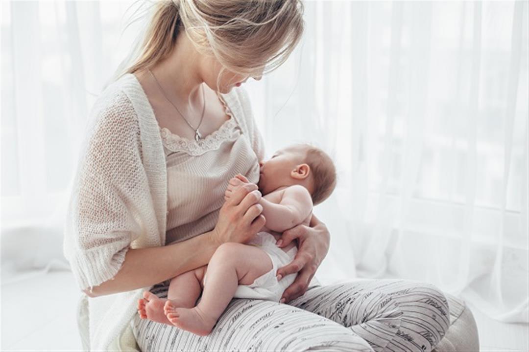 الرضاعة الطبيعية أفضل من الصناعية- تحمي الأم والطفل من مرض خطير