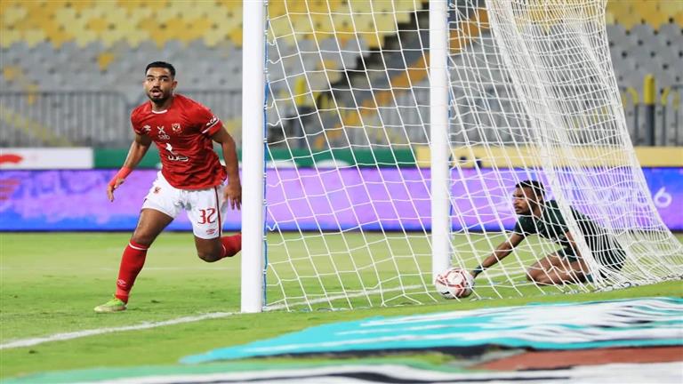 أحمد سيد غريب مهاجم الأهلي                        
