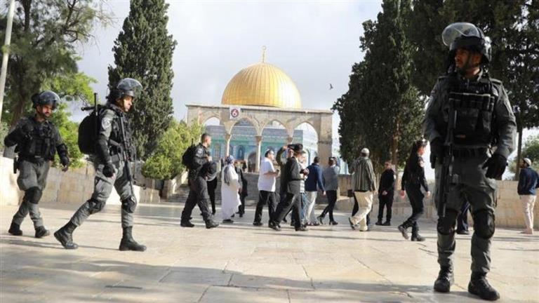 مصادر فلسطينية: مستوطنون إسرائيليون يقتحمون المسجد الأقصى