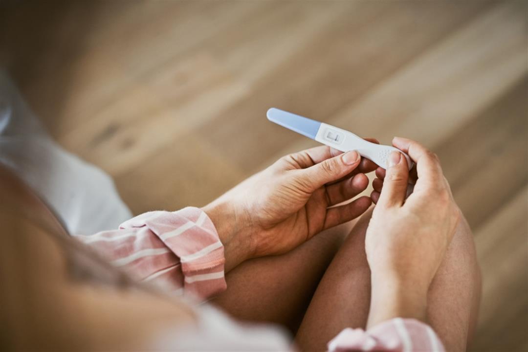 هل الحمل خارج الرحم يظهر في الاختبار المنزلي؟