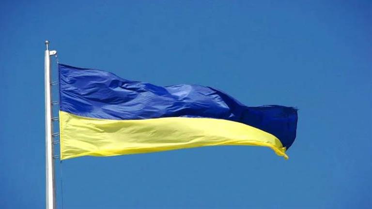 سطوع وميض مجهول المصدر في أوكرانيا (فيديو)