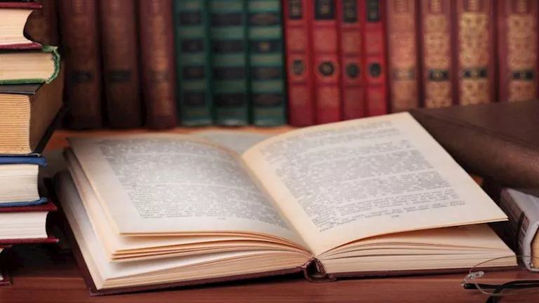 5 كتب لا غنى عنها لتطوير الذات وتغير الشخصية 