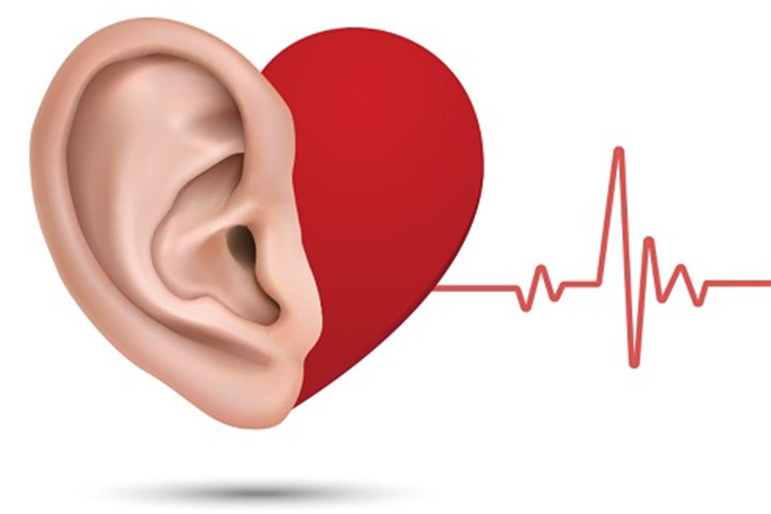 أعراض أمراض القلب- 4 علامات تظهر في الأذن