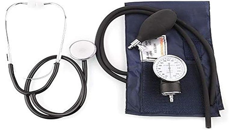أفضل أجهزة قياس ارتفاع ضغط الدم.. بأسعار تبدأ من 299 جنيها