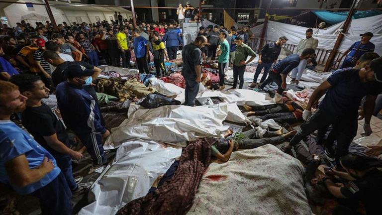 "إهانة للموتى".. رئيس جامعة فلسطين الأسبق: لم نستطع دفن شهداء مستشفى المعمداني بشكل لائق