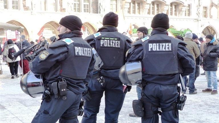 شرطة برلين تفتح تحقيقات مع متظاهرين مؤيدين للفلسطينيين