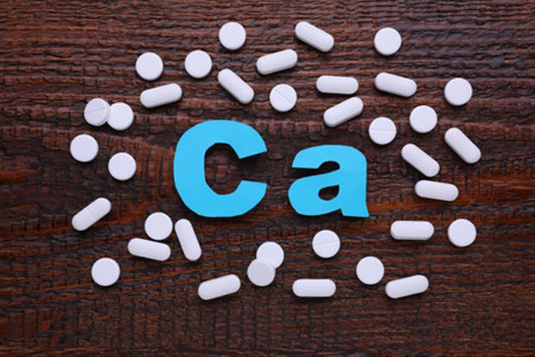 10 مشكلات صحية يسببها نقص الكالسيوم.. منها ضعف العظام 