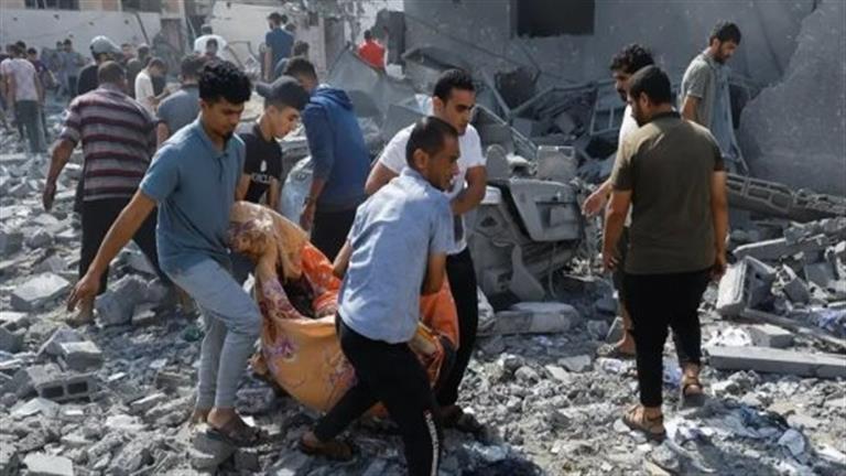 شهداء وجرحى في قصف إسرائيلي استهدف بوابة مستشفى كمال عدوان بشمال غزة