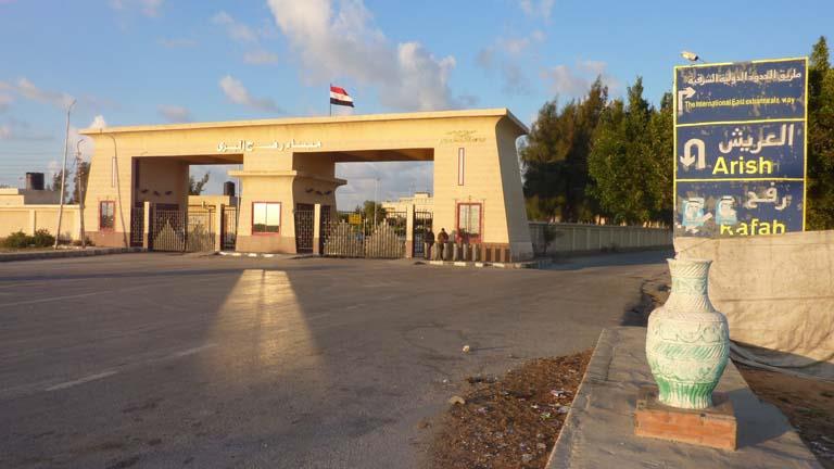 رويترز: مصر رفضت طلبات إسرائيلية للتنسيق لفتح معبر رفح