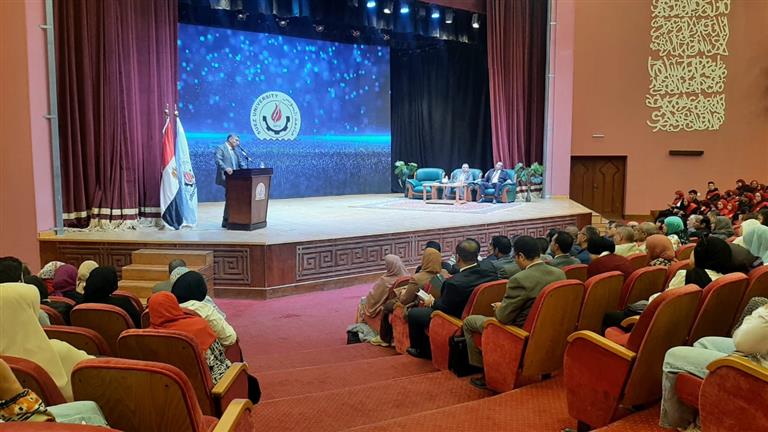 رئيس جامعة السويس: الرئيس راهن على الشباب وكان رابحًا