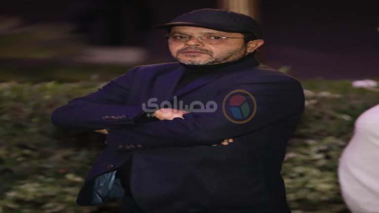 محمد هنيدي وأحمد السقا في عزاء طارق عبدالعزيز
