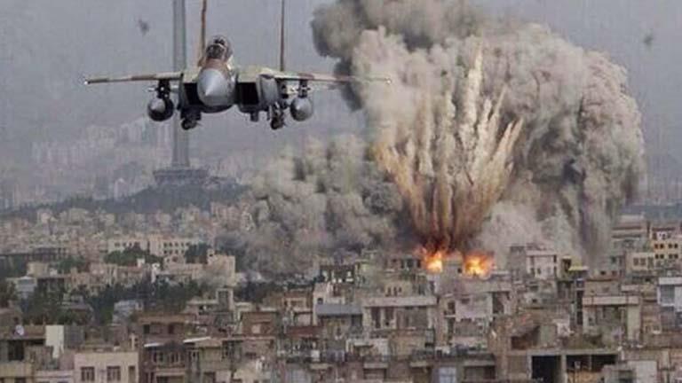 ردًا على هجوم المسيّرة الحوثية.. طائرات إسرائيلية تشن غارات جوية على اليمن