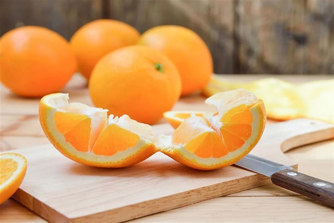 تناول البرتقال قبل النوم- مفيد أم مضر؟