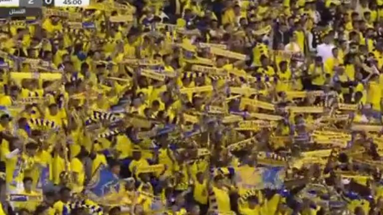 "ميسي".. جماهير الهلال تهتف للنجم الأرجنتيني في الديربي (فيديو)