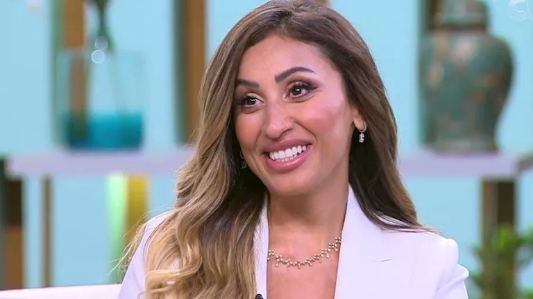 دينا الشربيني تهنئ أمينة خليل بزفافها في اليونان برسالة مؤثرة