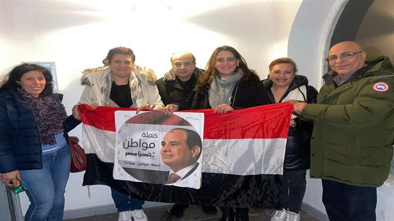 استمرار توافد الجالية المصرية في هولندا للتصويت في الانتخابات الرئاسية- صور