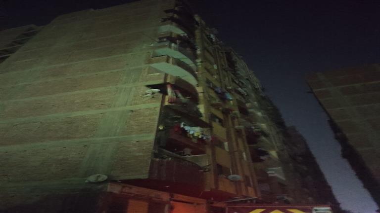  اندلاع حريق داخل برج سكني في الهرم (صور)