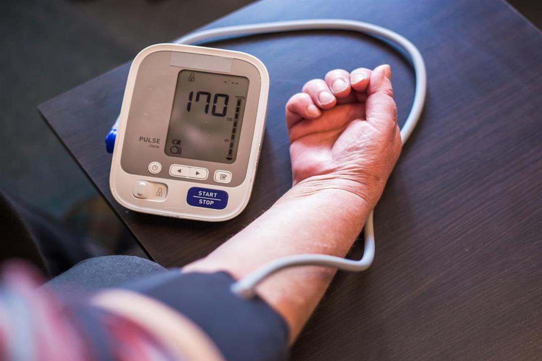 5 عادات يومية تسبب ارتفاع ضغط الدم