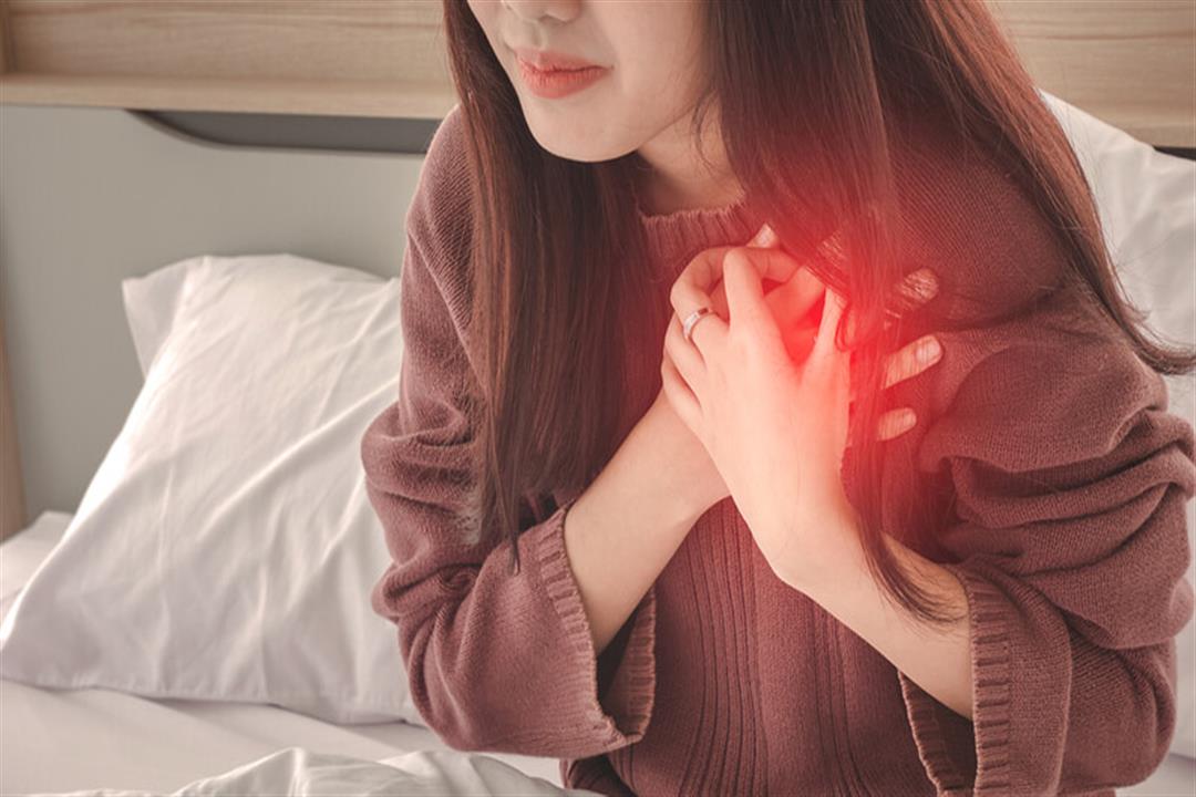 5 أعراض للإصابة بالنوبة القلبية أثناء النوم.. قد توقظك