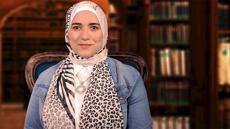 الدكتورة دينا أبو الخير، الواعظة بالاوقاف