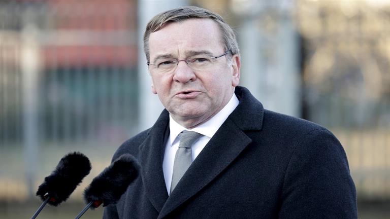 وزير الدفاع الألماني يطالب بإحراز تقدم في انضمام السويد إلى الناتو