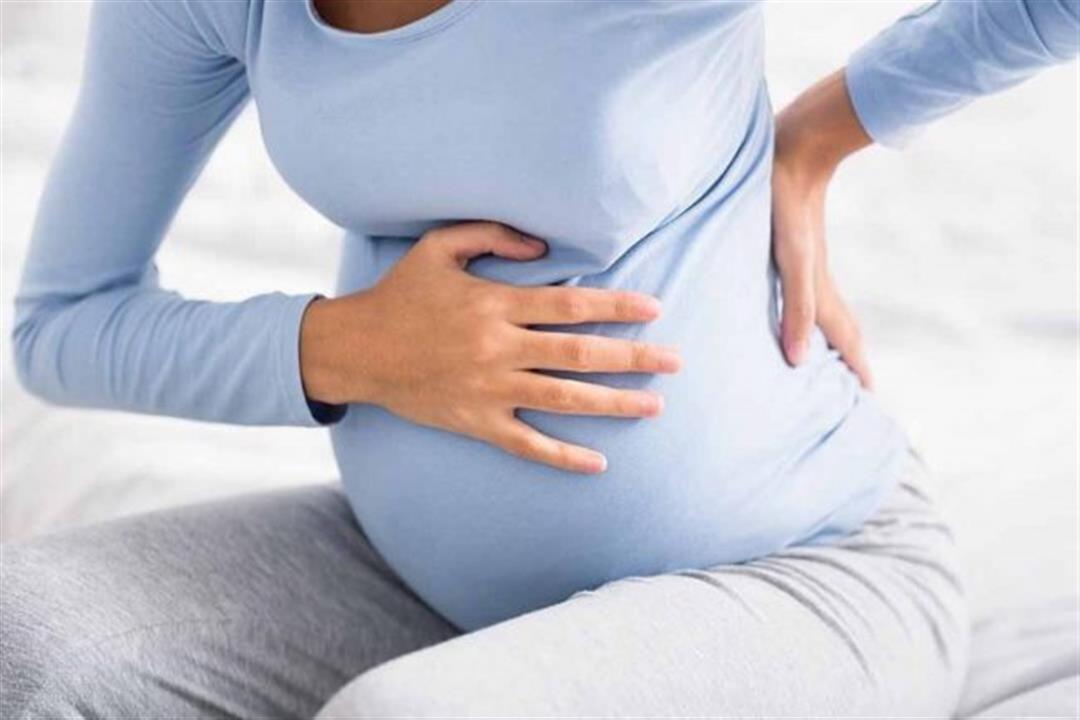 ألم الظهر خلال الحمل.. متى يكون خطيرًا؟
