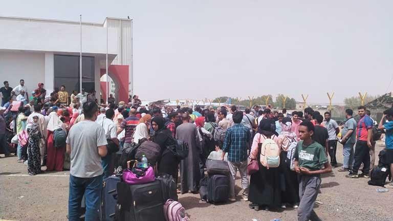 الغباري: الدولة تعمل على إجلاء جميع المصريين من السودان حتى آخر مواطن