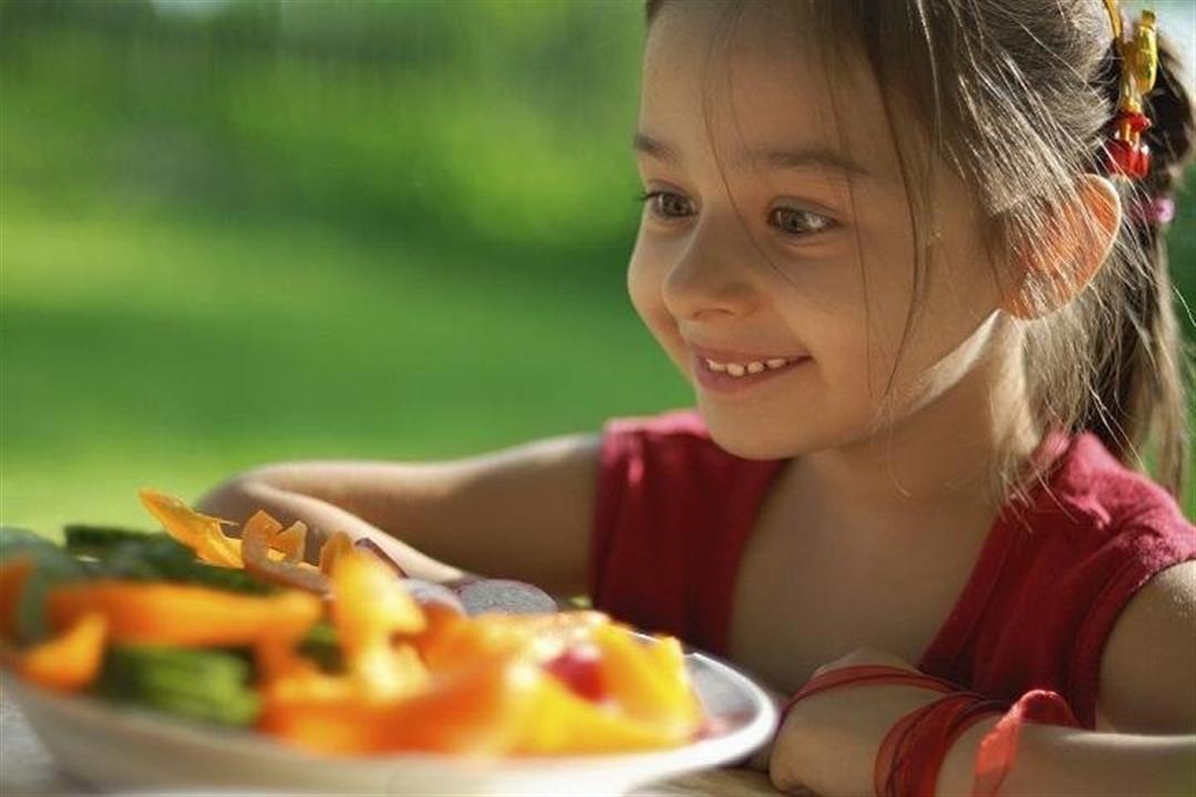 تقوي مناعته- 10 أطعمة مفيدة لصحة طفلِك